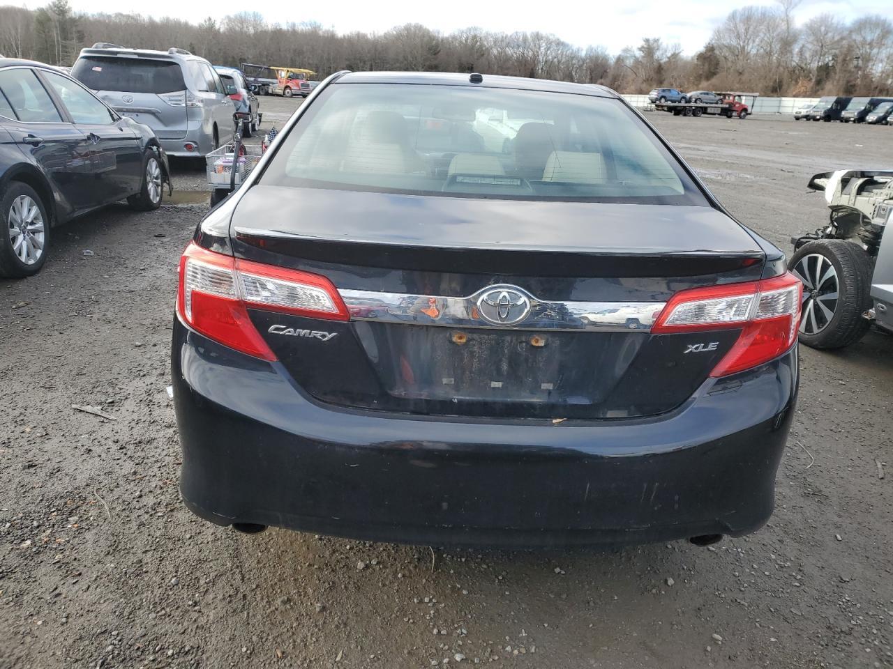 2012 TOYOTA CAMRY SE - Фото 6