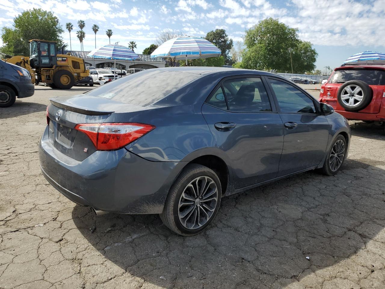 2015 TOYOTA COROLLA L - Фото 3