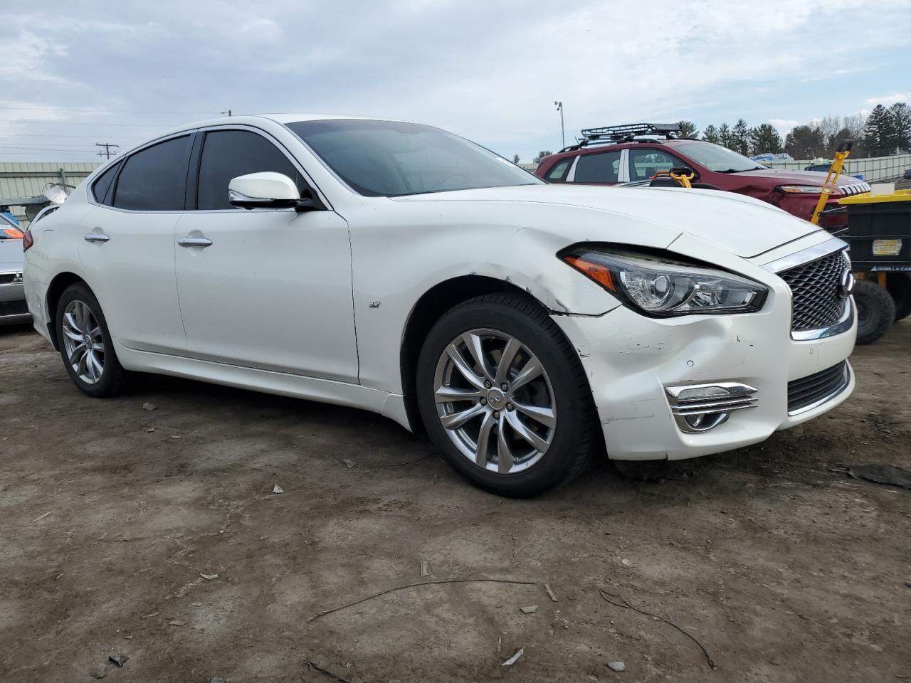 2015 INFINITI Q70 3.7 - Image 4