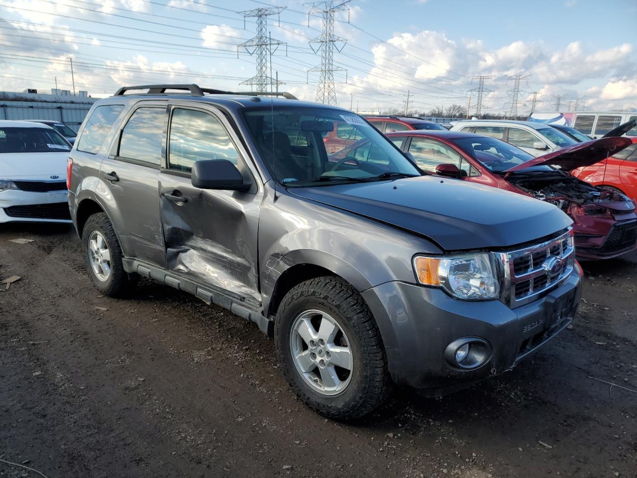 2010 FORD ESCAPE XLT - Image 4