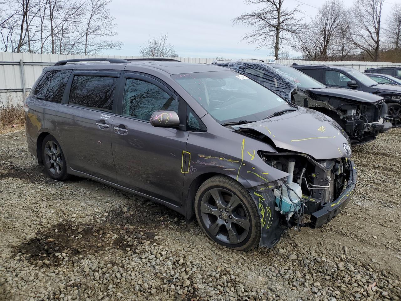 2015 TOYOTA SIENNA SPO - Фото 4