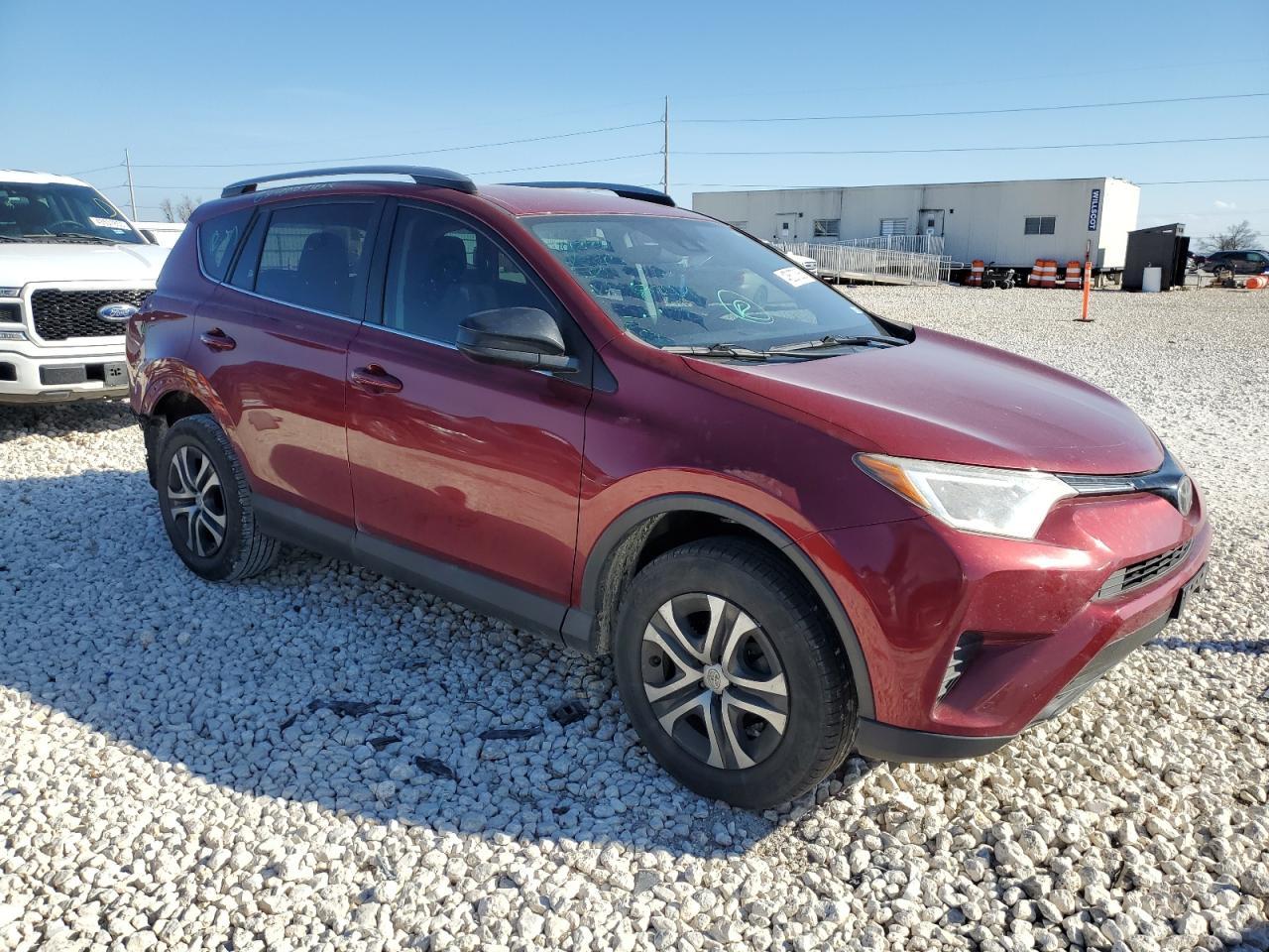 2018 TOYOTA RAV4 LE - Image 4