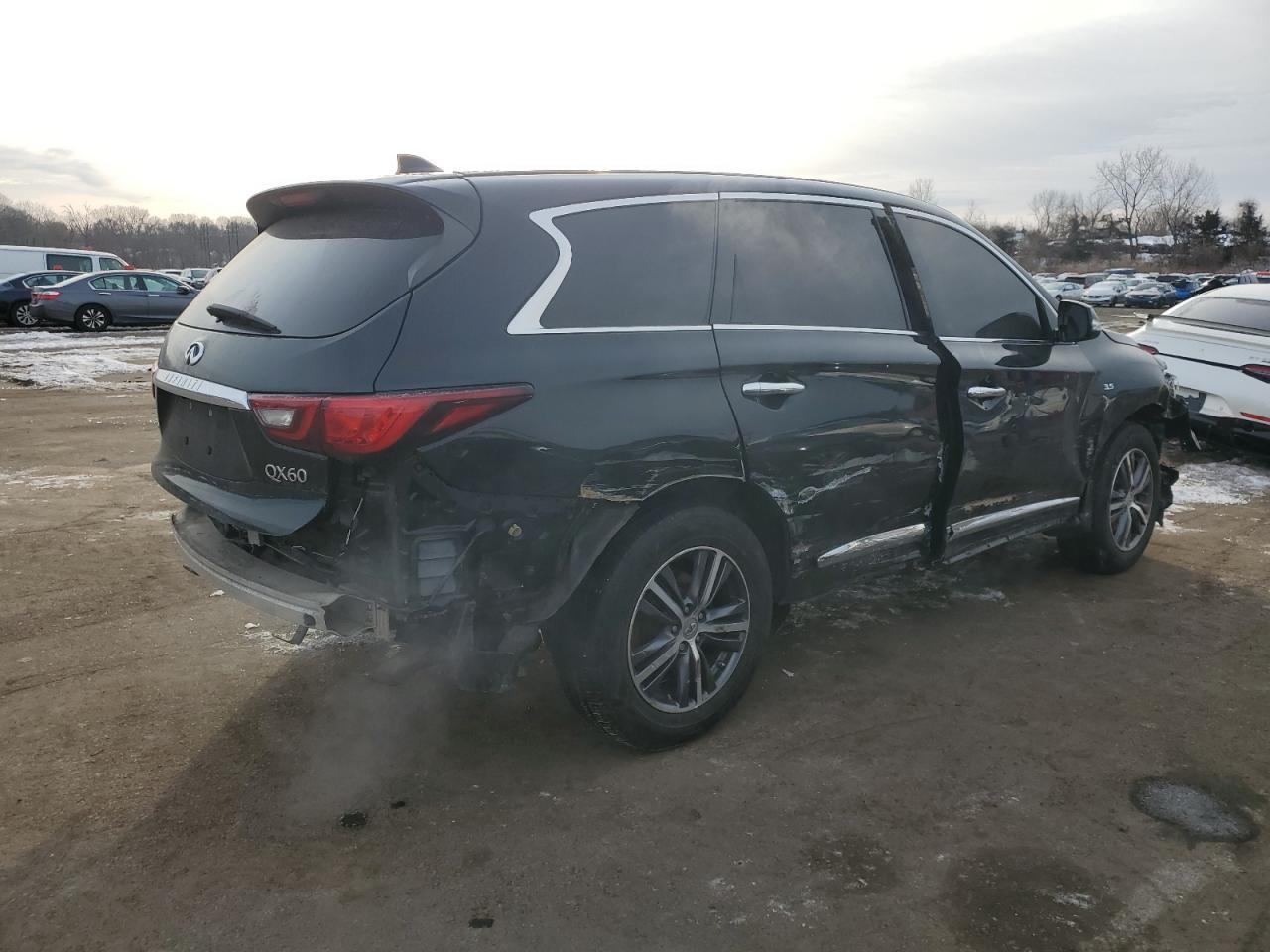 2019 INFINITI QX60 LUXE - Image 3