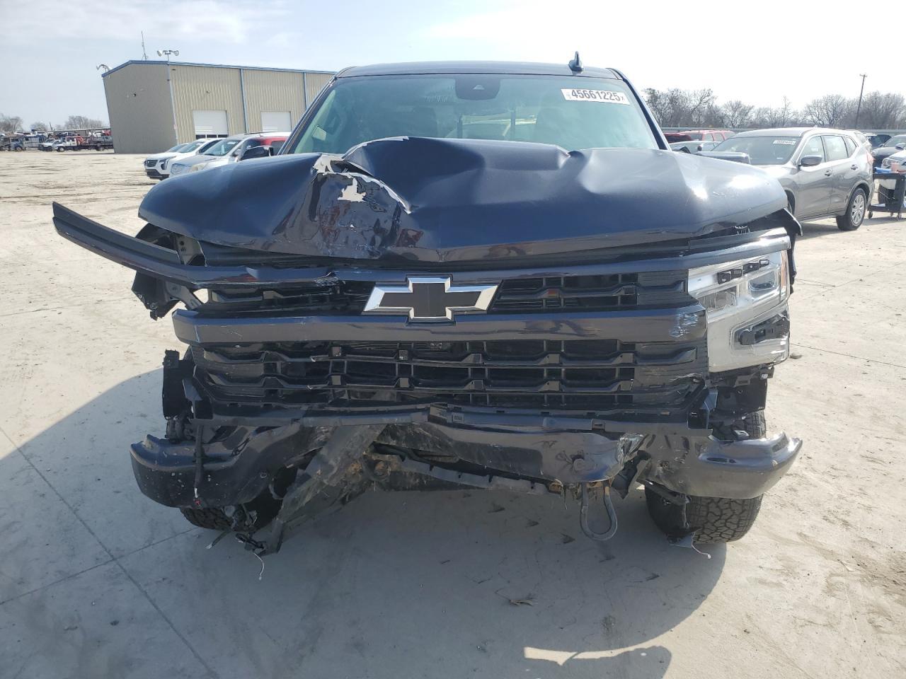 2024 CHEVROLET SILVERADO - Image 5