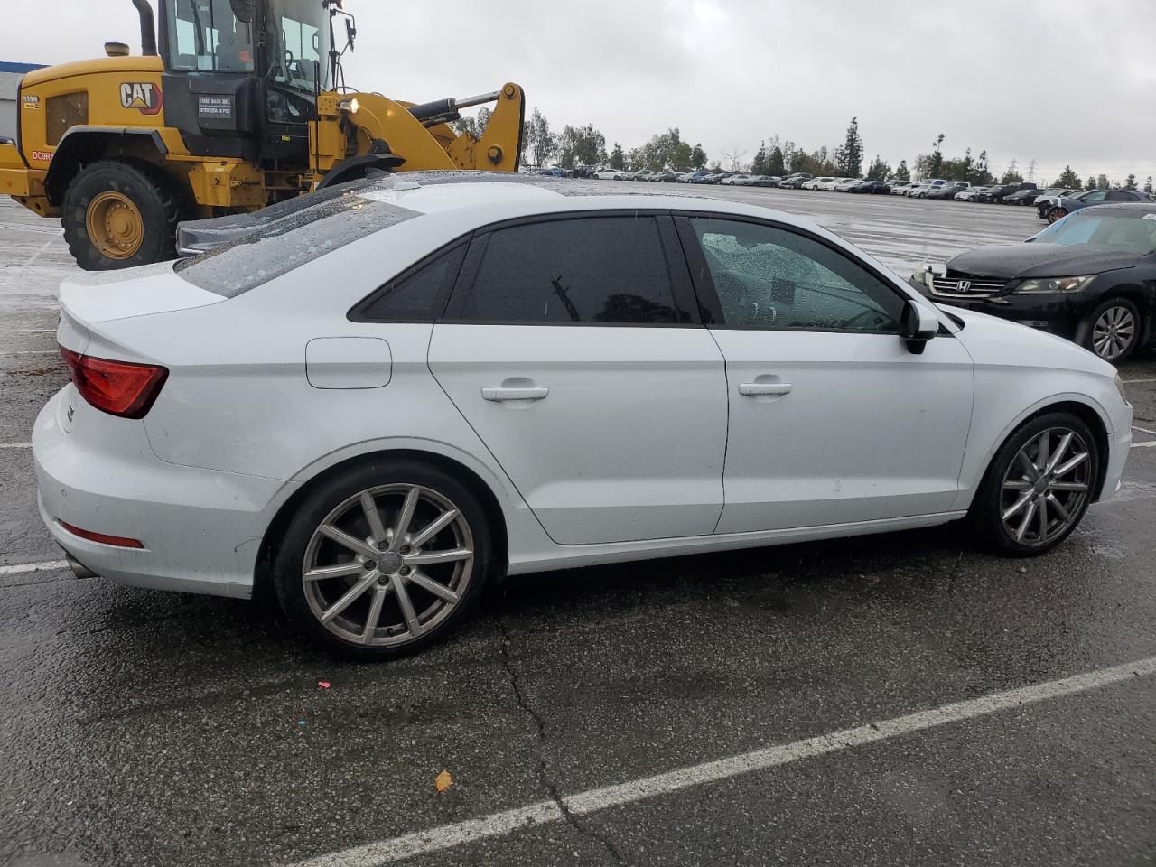2016 AUDI A3 PREMIUM - Фото 3