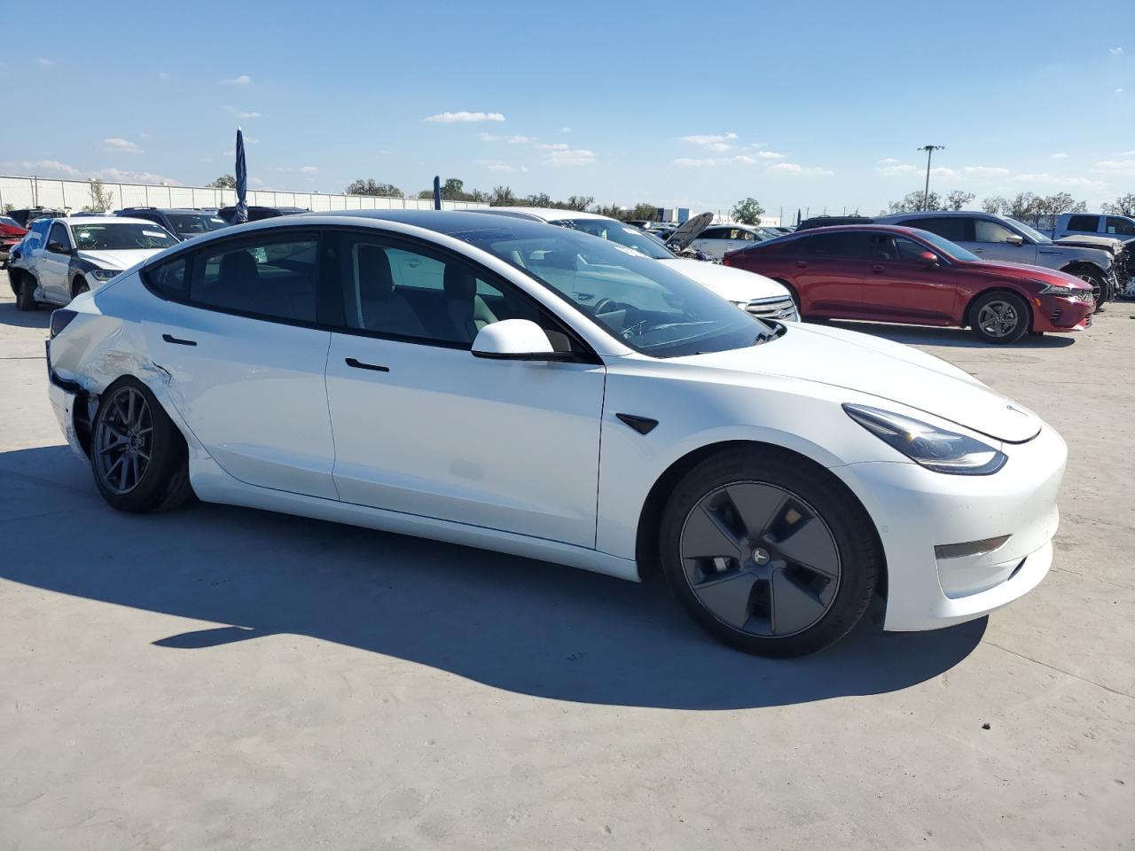 2021 TESLA MODEL 3 - Image 4