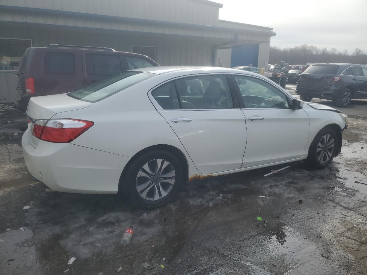 2014 HONDA ACCORD LX - Image 3