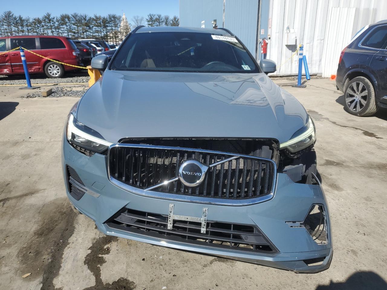 2022 VOLVO XC60 B5 MO - Image 5