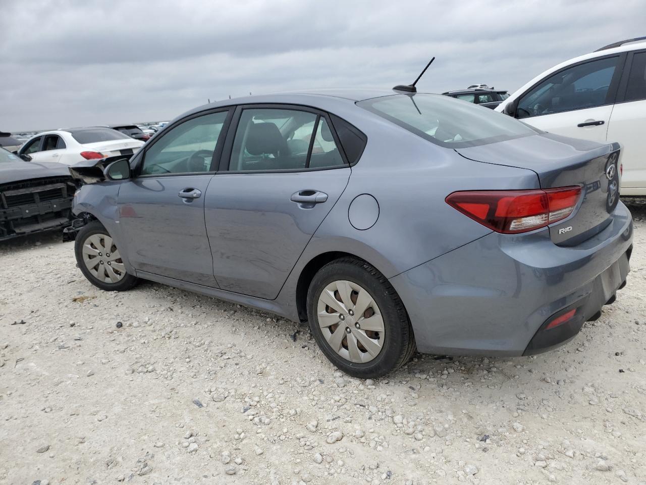 2020 KIA RIO LX - Фото 2