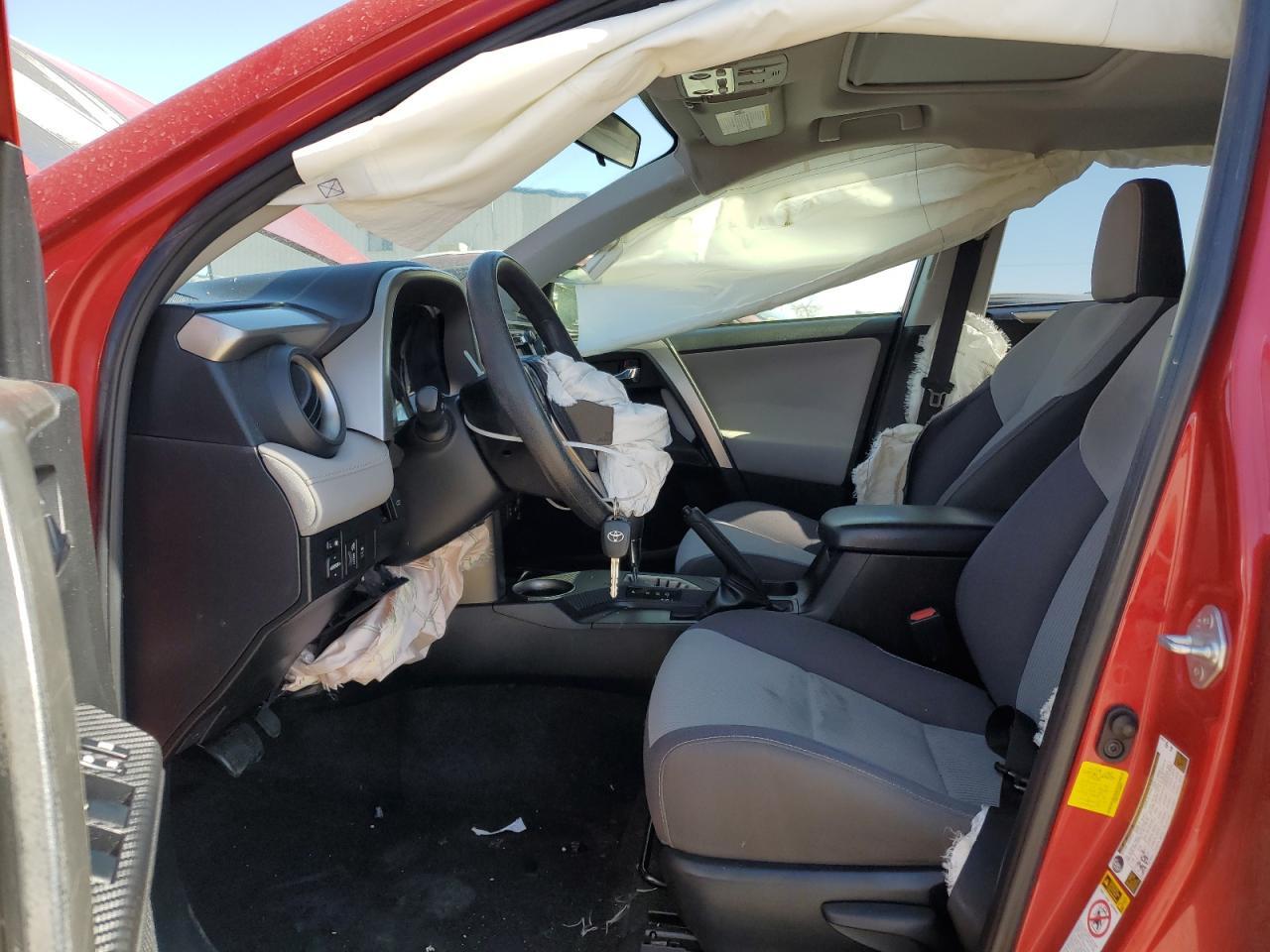 2015 TOYOTA RAV4 XLE - Фото 7