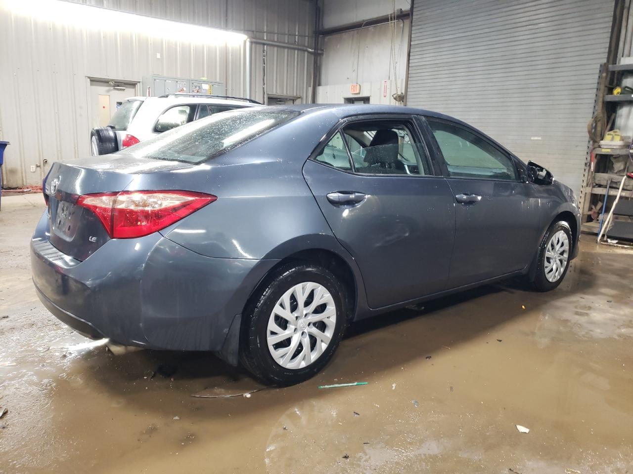 2018 TOYOTA COROLLA L - Image 3