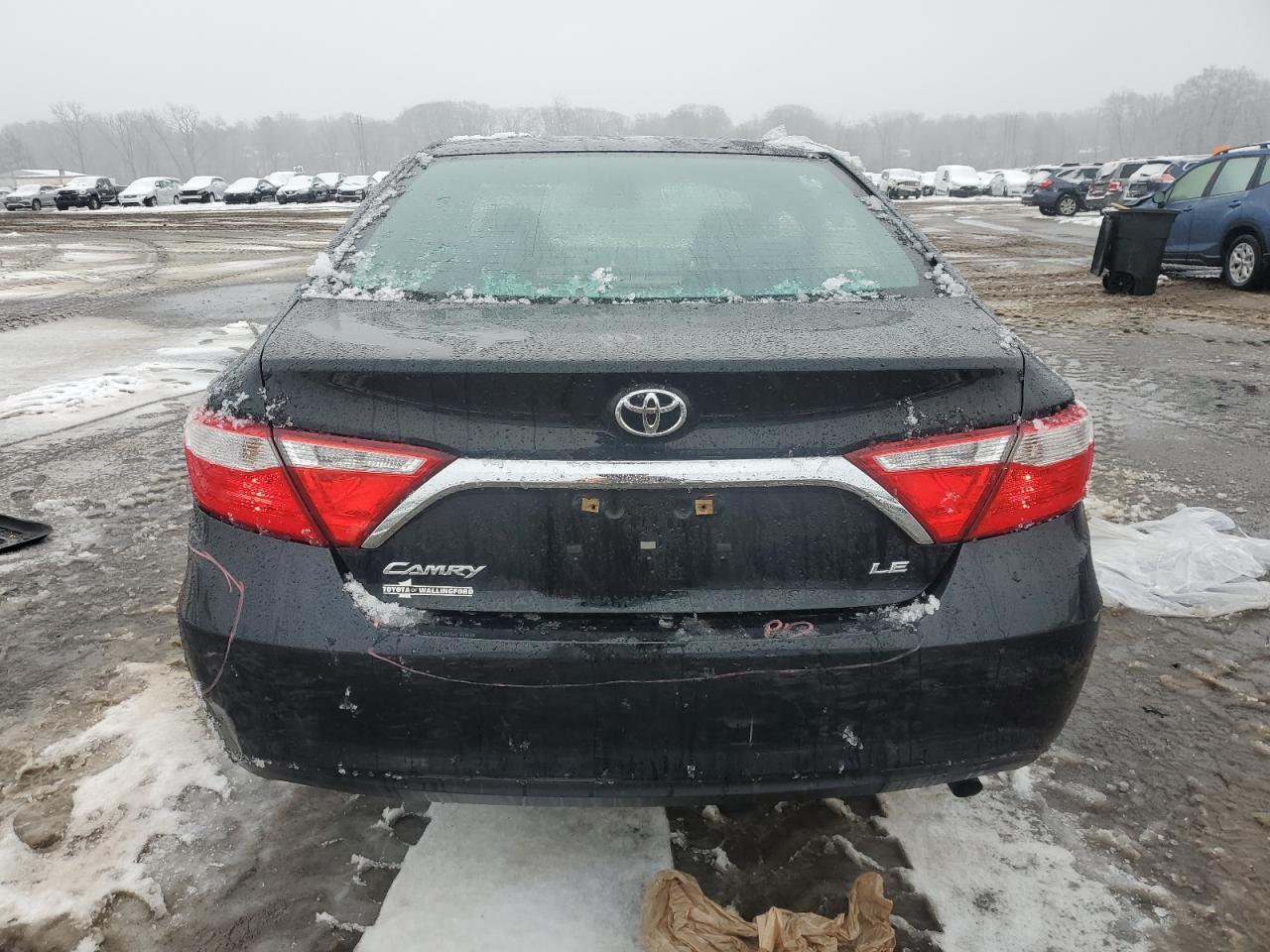 2017 TOYOTA CAMRY LE - Фото 6