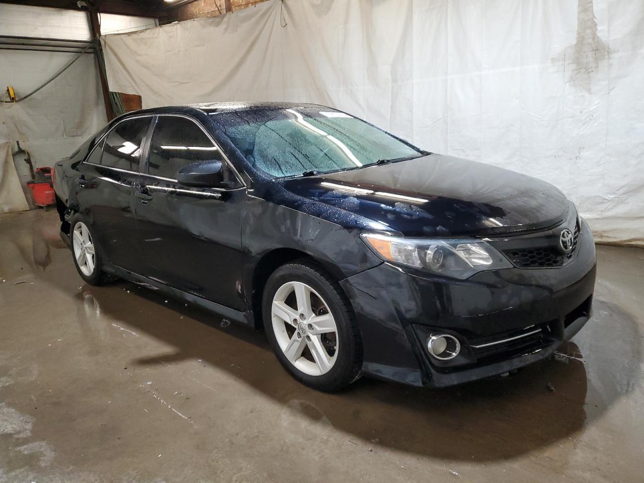 2014 TOYOTA CAMRY L - Image 4