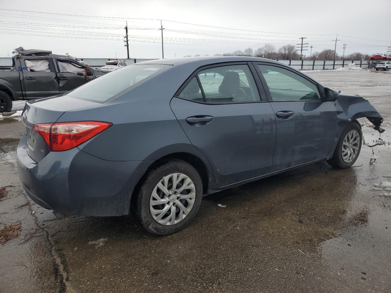 2018 TOYOTA COROLLA L - Image 3
