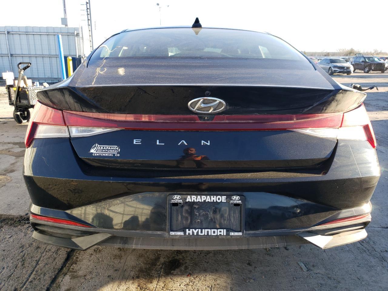 2022 HYUNDAI ELANTRA SE - Фото 6