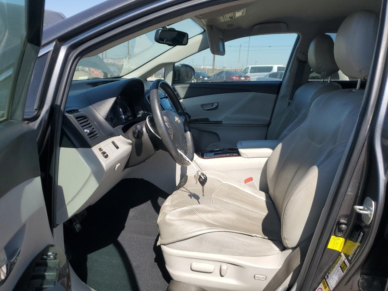 2011 TOYOTA VENZA - Фото 7