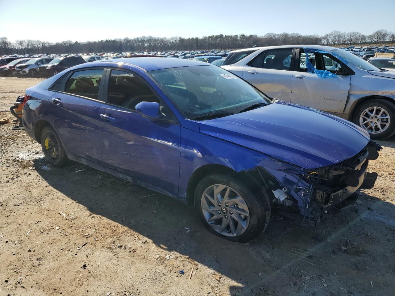2024 HYUNDAI ELANTRA SE - Фото 4