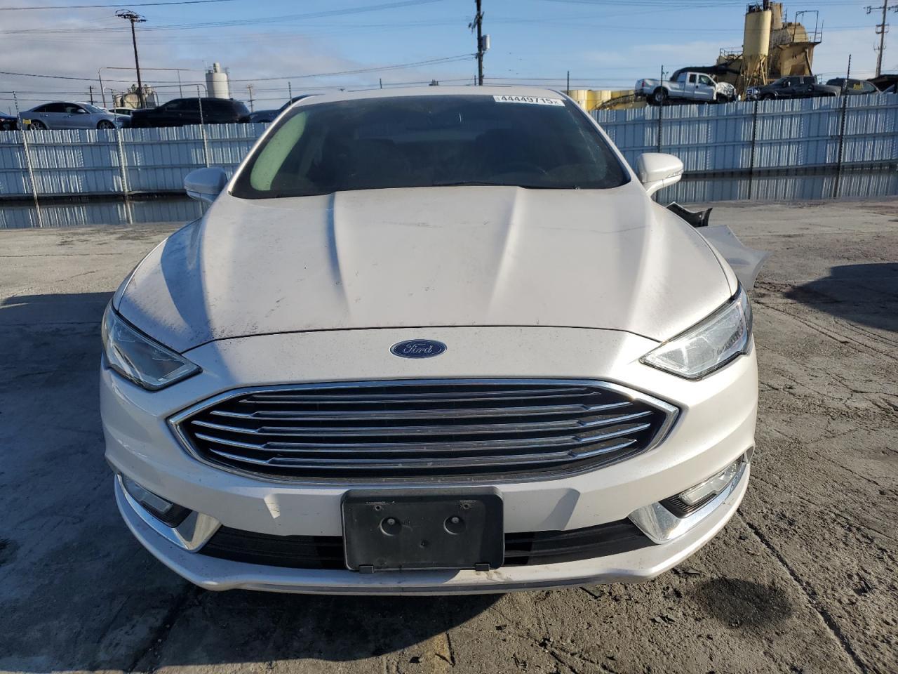 2017 FORD FUSION SE - Image 5