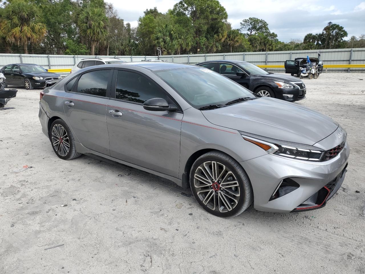 2024 KIA FORTE GT - Фото 4
