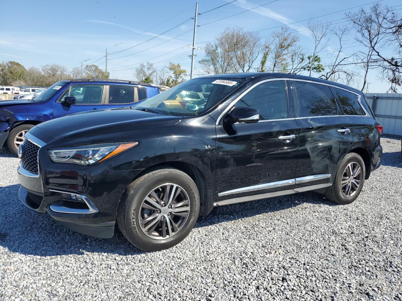 2019 INFINITI QX60 LUXE