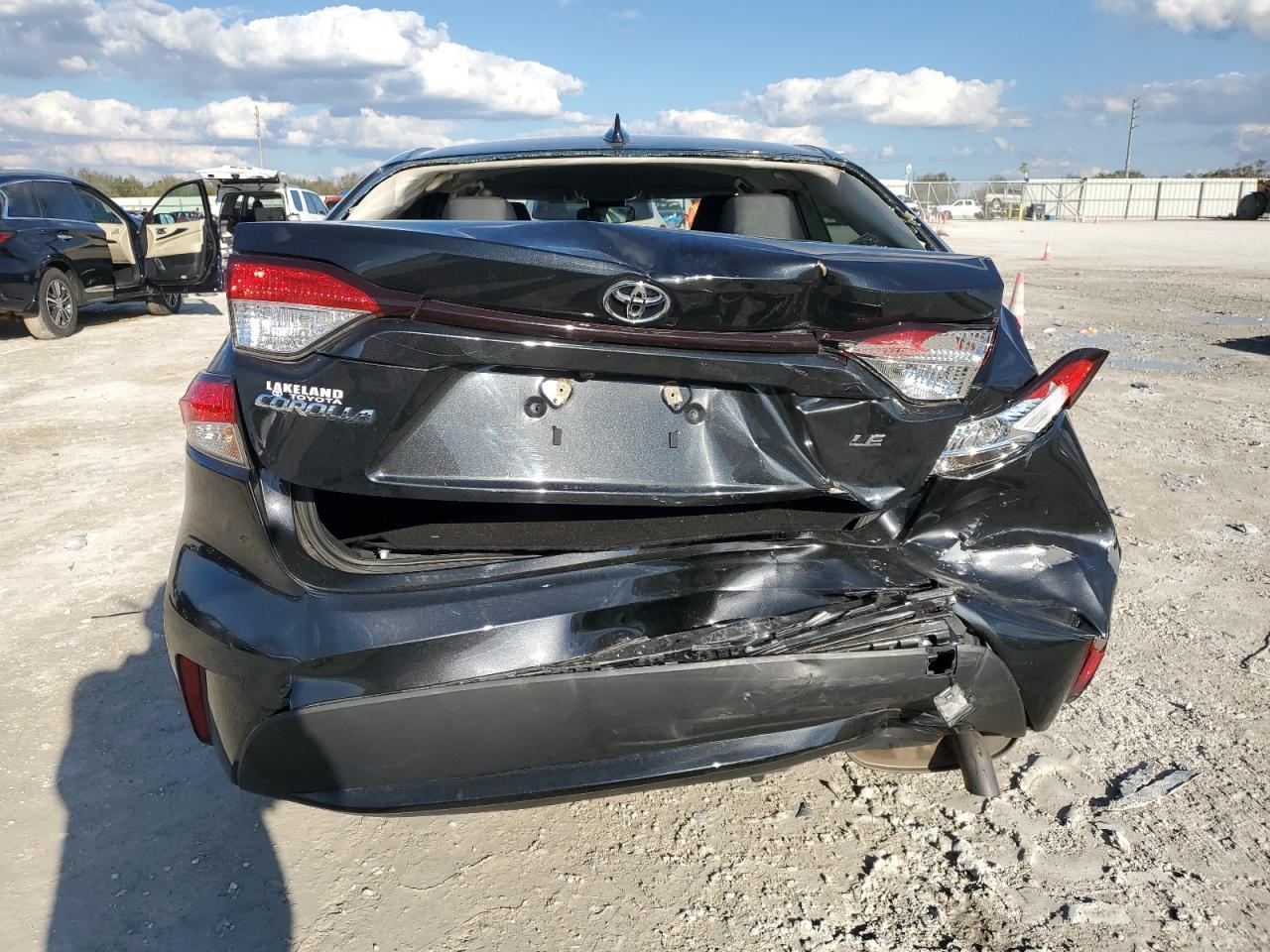 2022 TOYOTA COROLLA LE - Фото 6