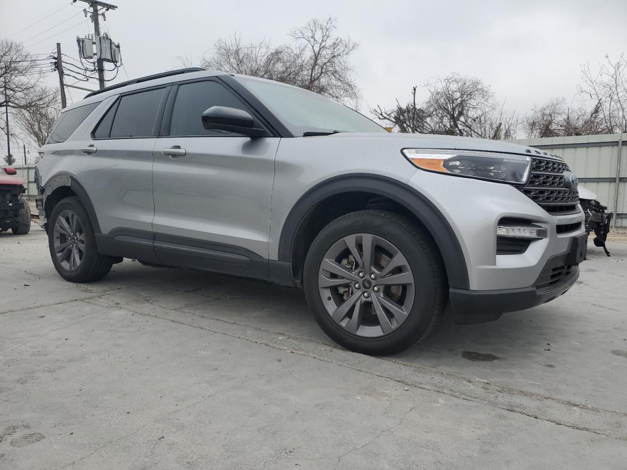 2022 FORD EXPLORER X - Image 4