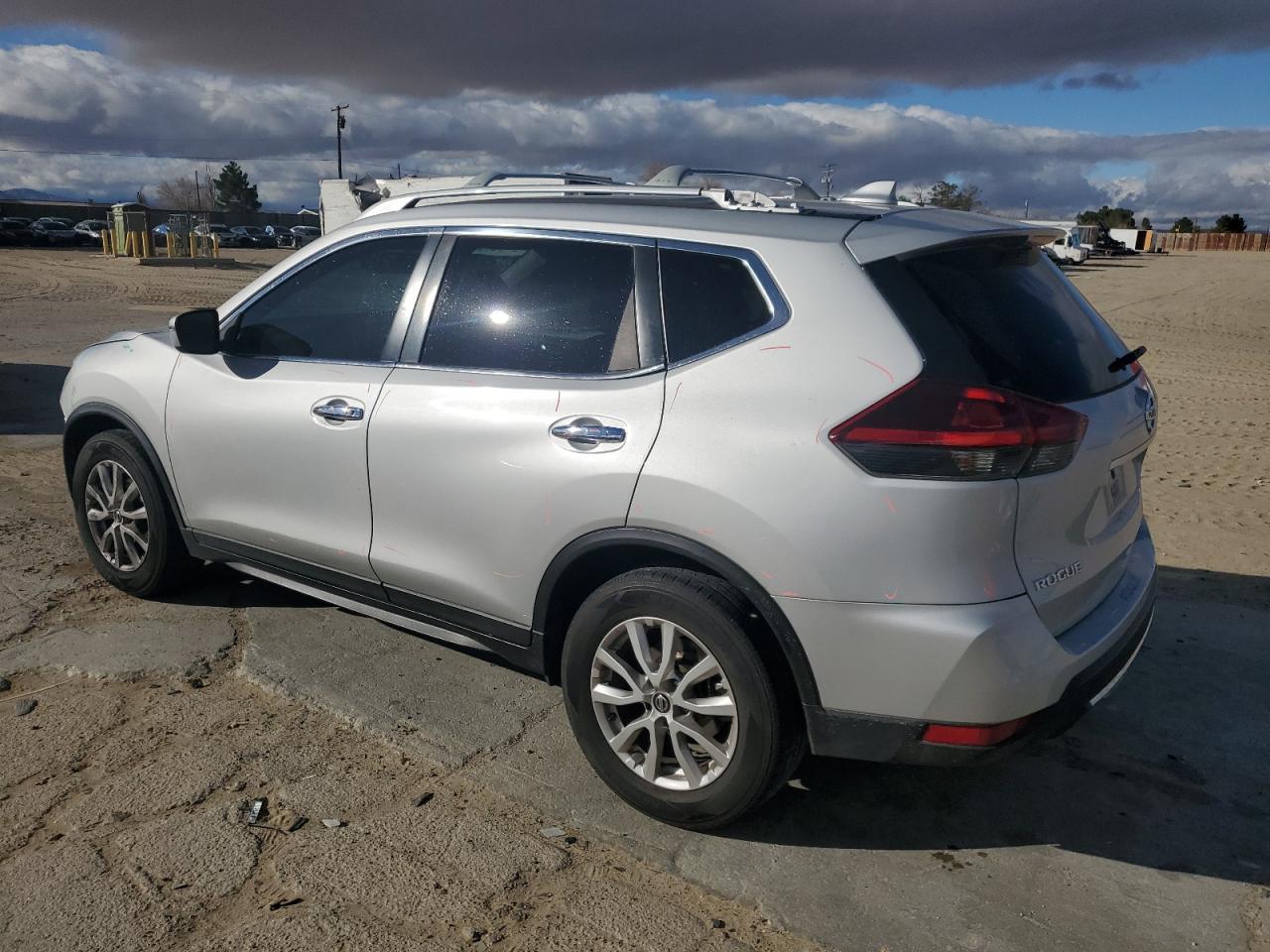 2018 NISSAN ROGUE S - Фото 2