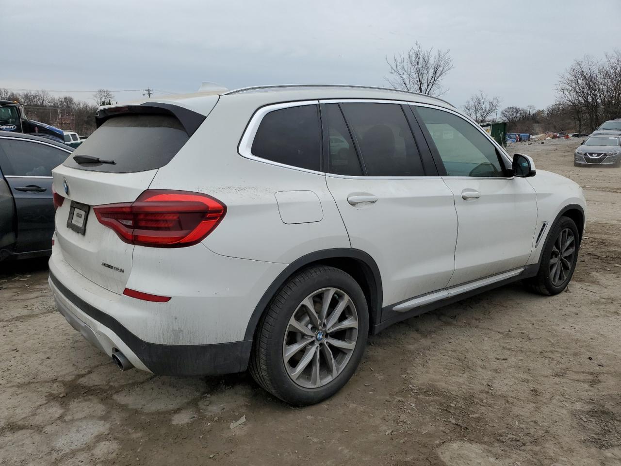 2019 BMW X3 XDRIVE3 - Фото 3