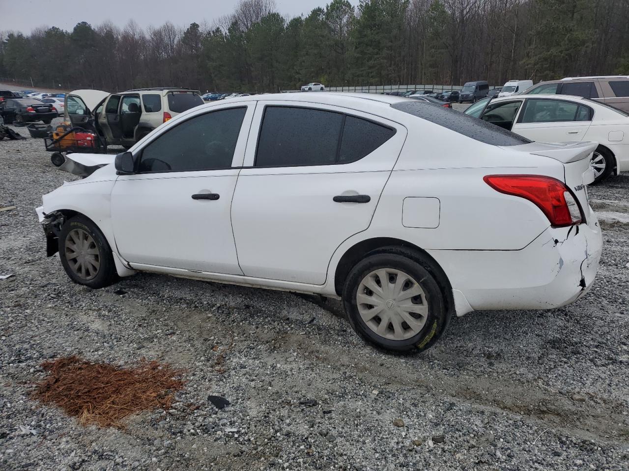 2014 NISSAN VERSA S - Фото 2