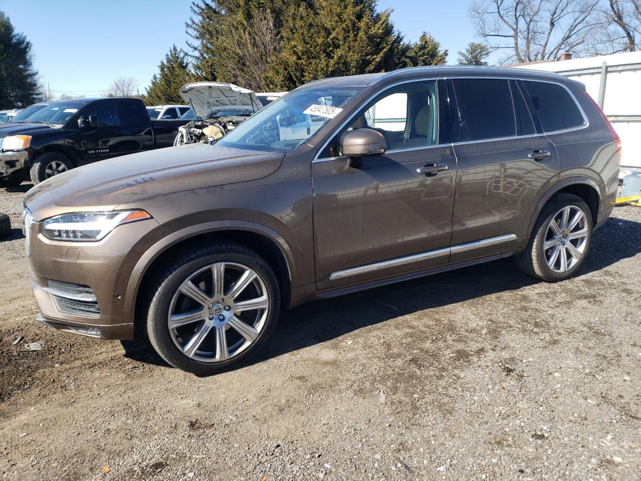 2016 VOLVO XC90 T6