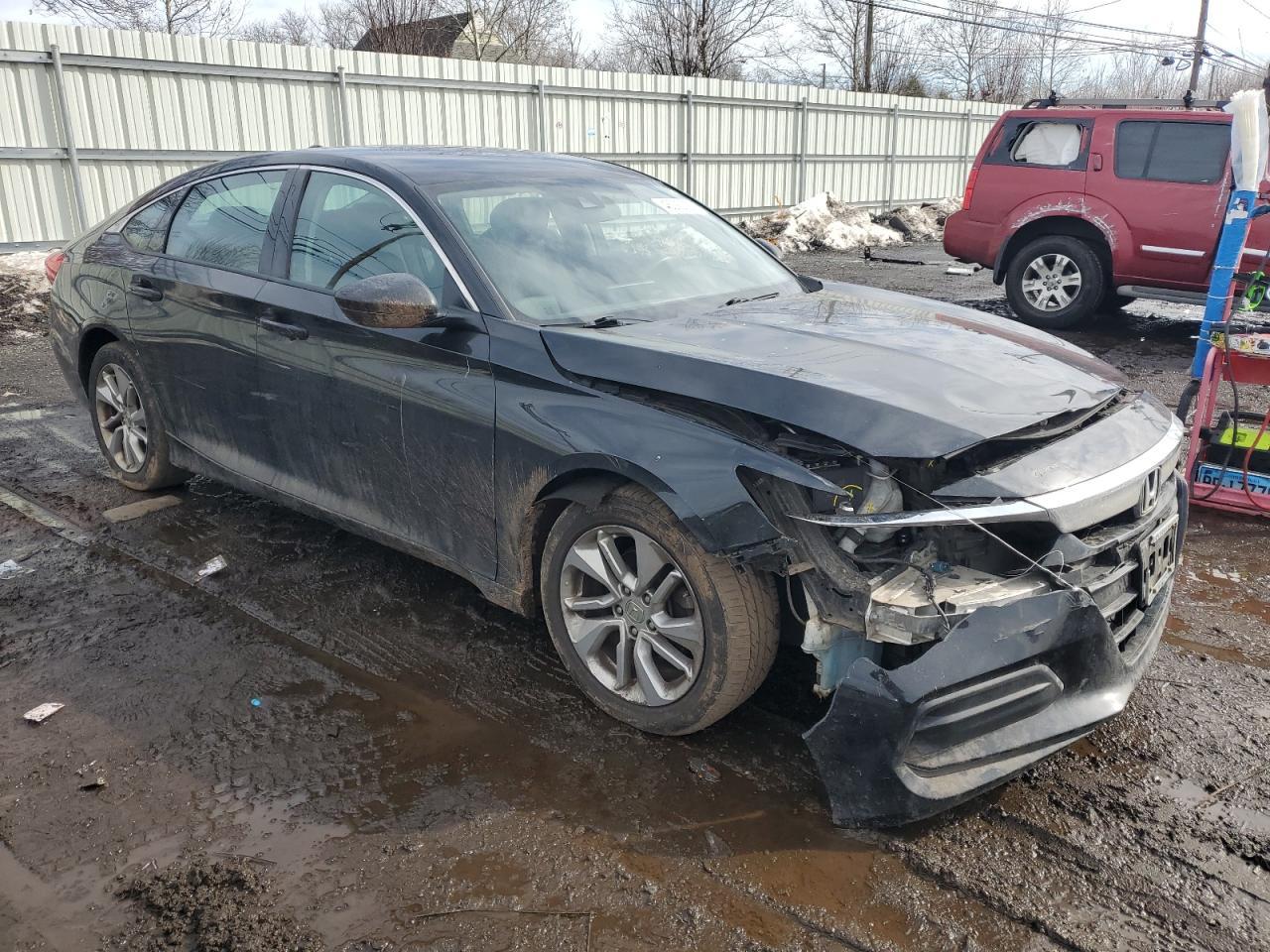 2018 HONDA ACCORD LX - Image 4