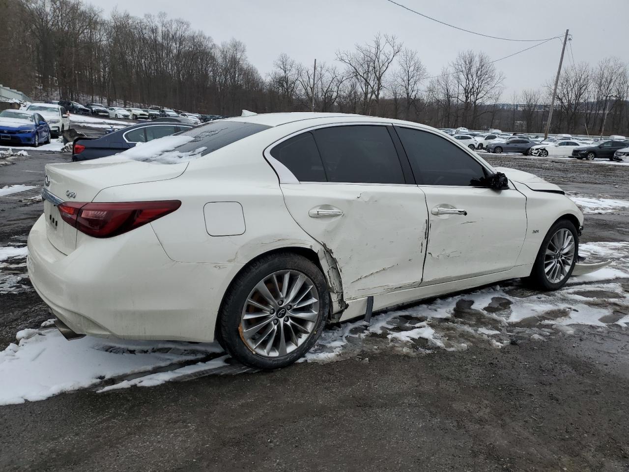 2019 INFINITI Q50 LUXE - Фото 3