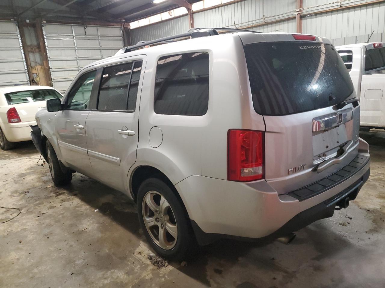 2015 HONDA PILOT EX - Фото 2