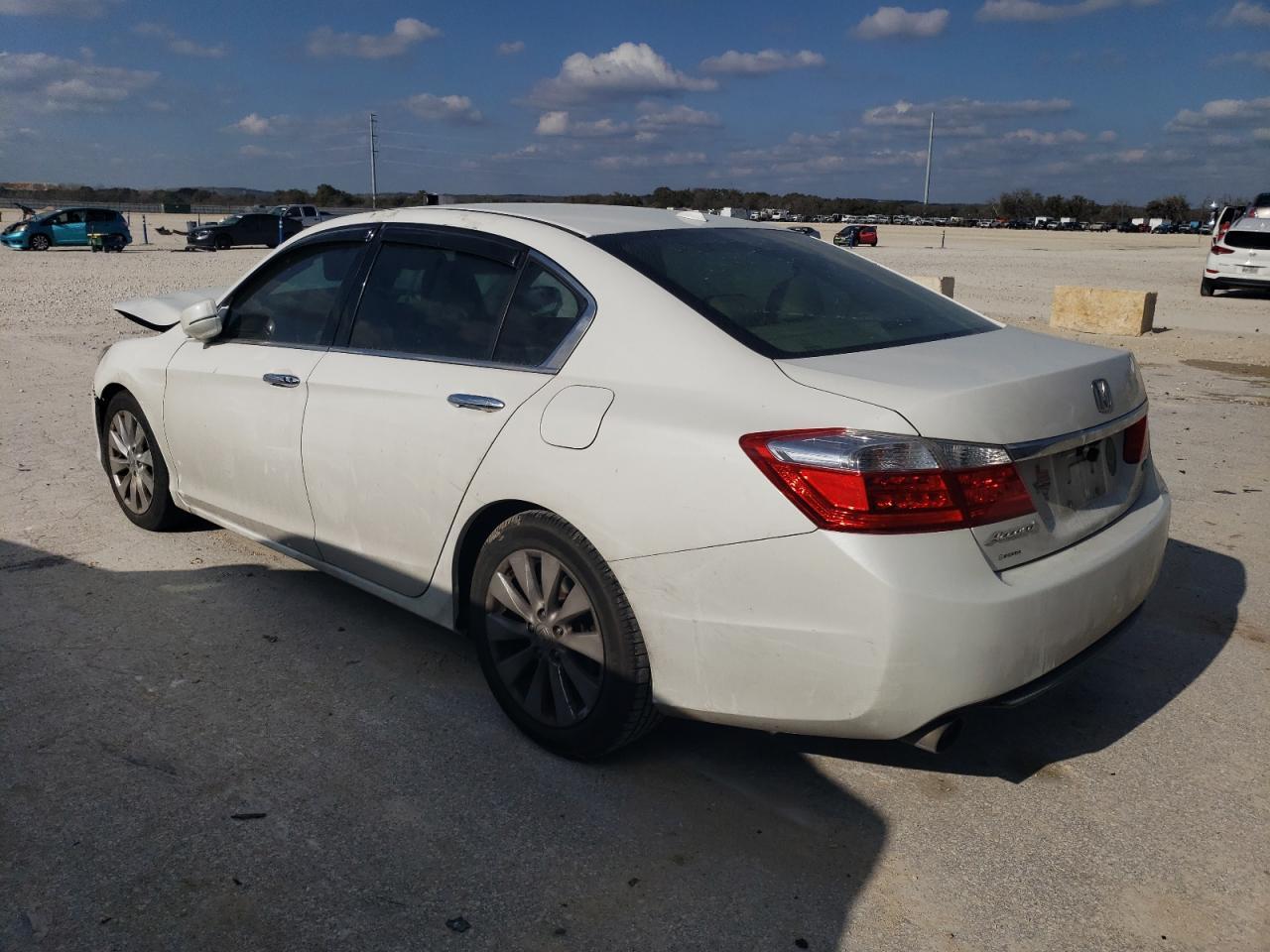 2015 HONDA ACCORD EXL - Image 2