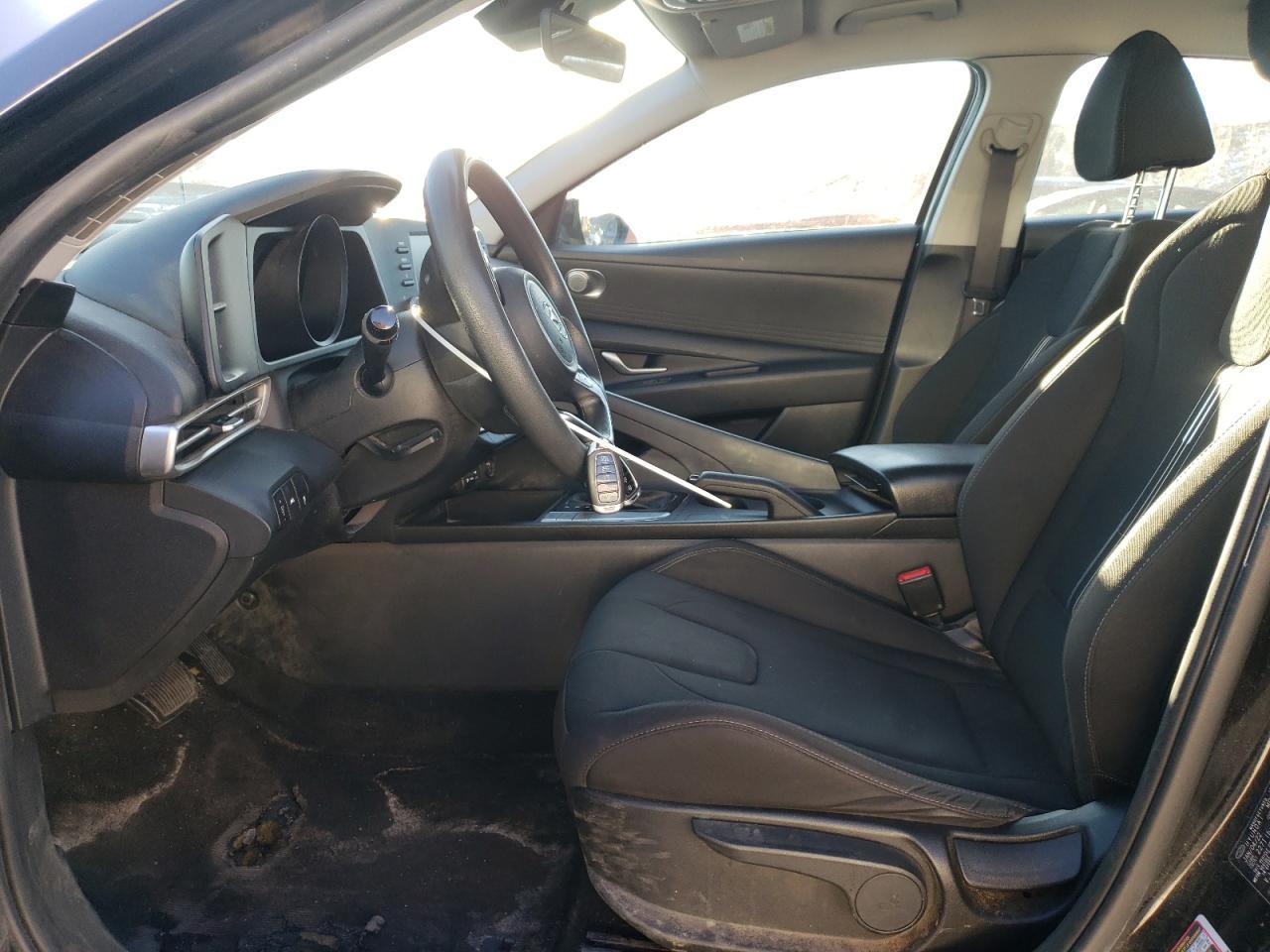 2022 HYUNDAI ELANTRA SE - Фото 7