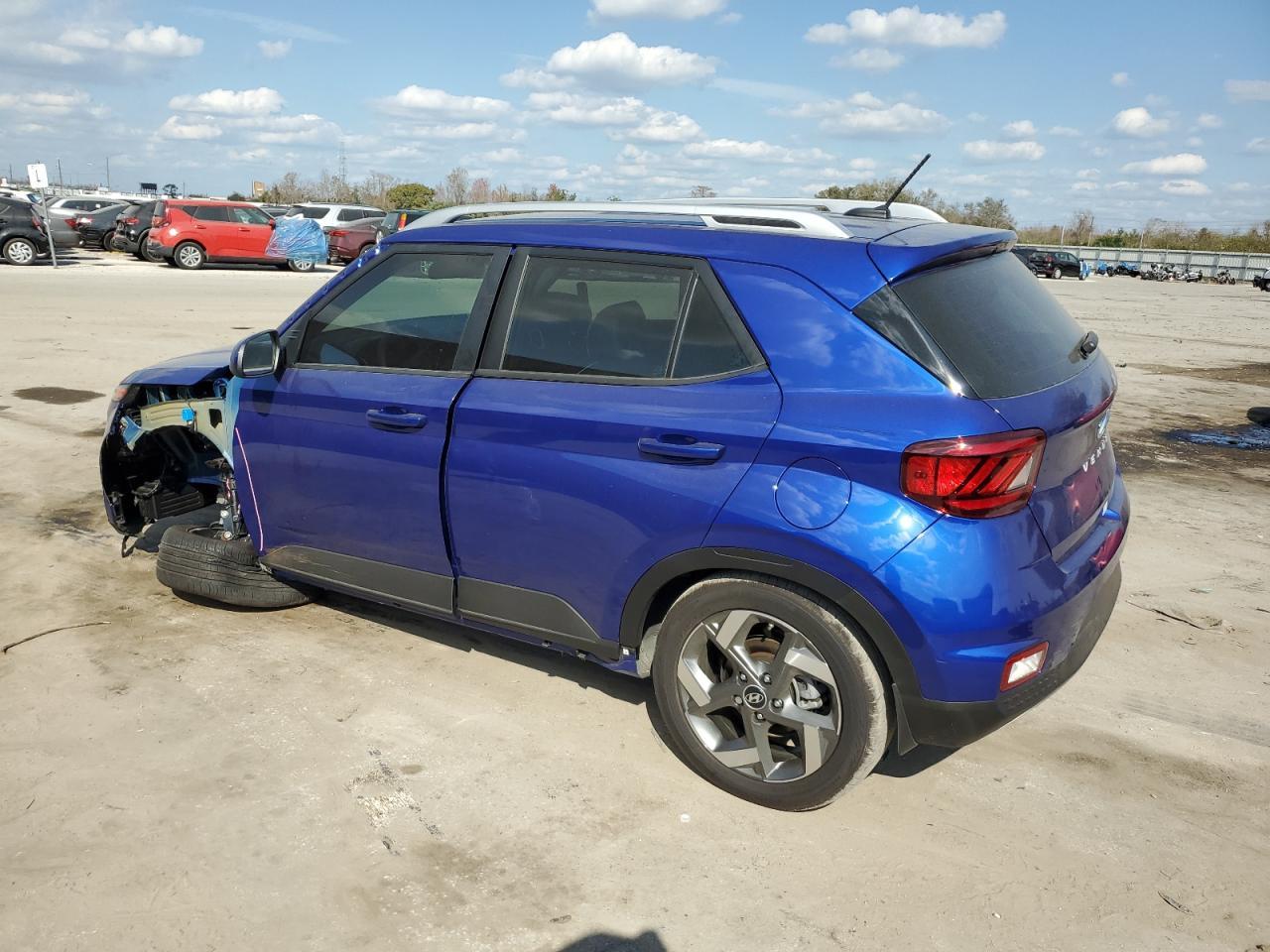 2024 HYUNDAI VENUE SEL - Фото 2