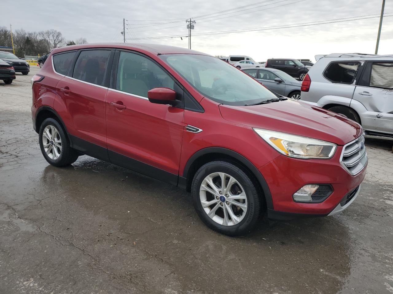 2017 FORD ESCAPE SE - Фото 4