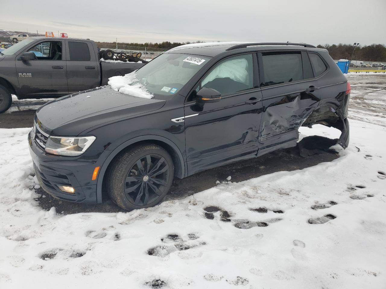 2021 VOLKSWAGEN TIGUAN SE