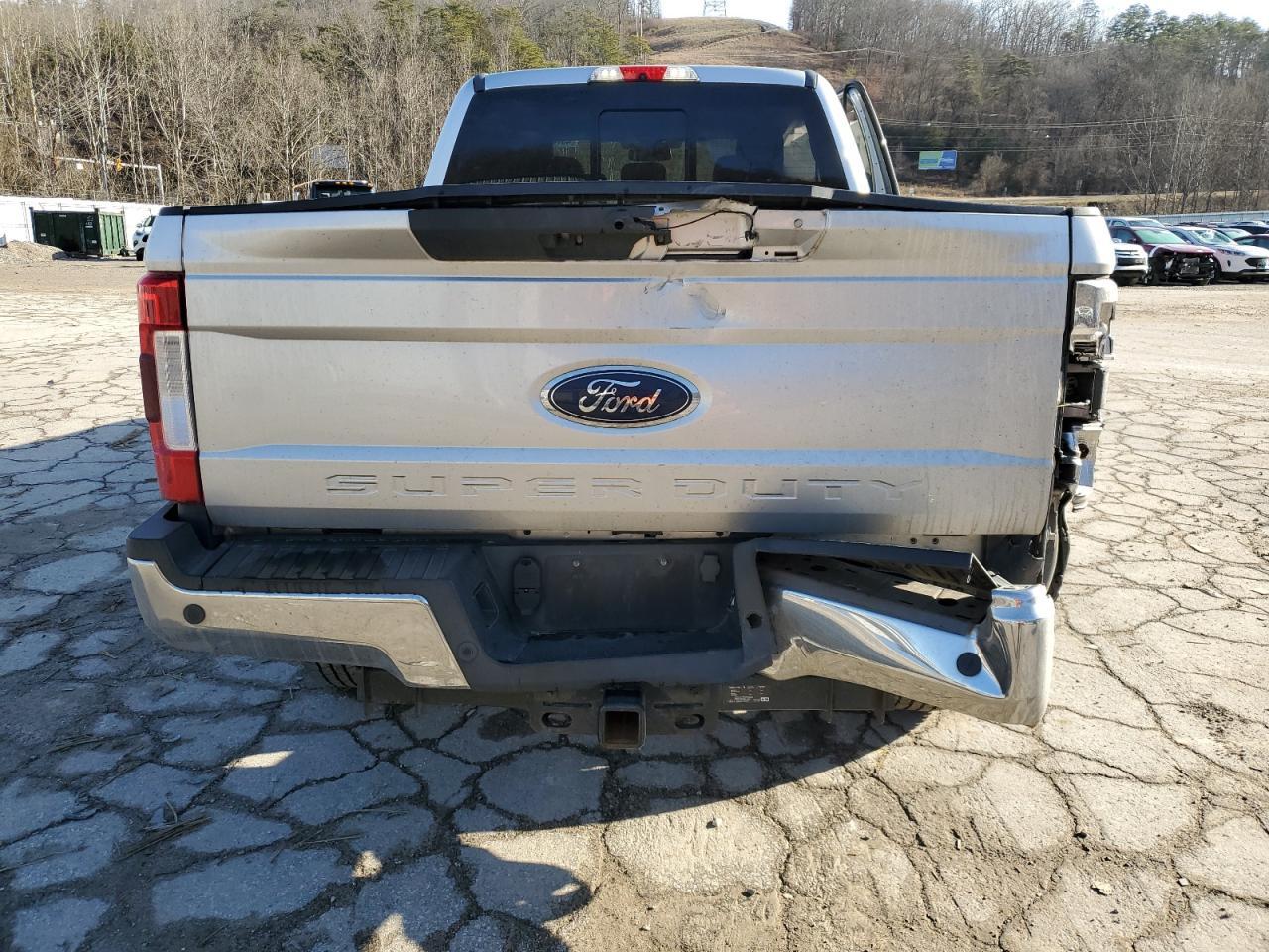 2017 FORD F250 SUPER - Image 6