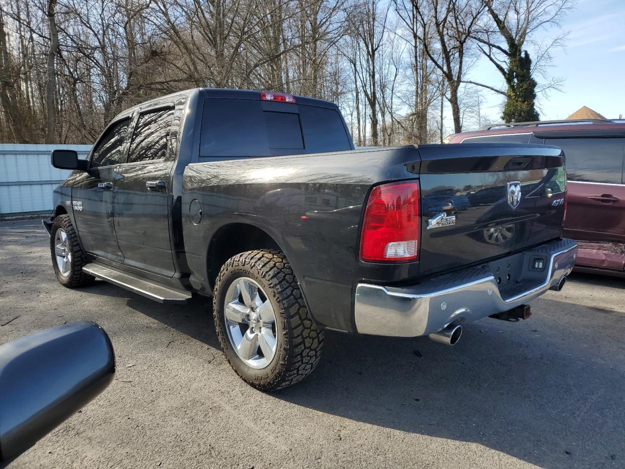 2017 RAM 1500 SLT - Фото 2