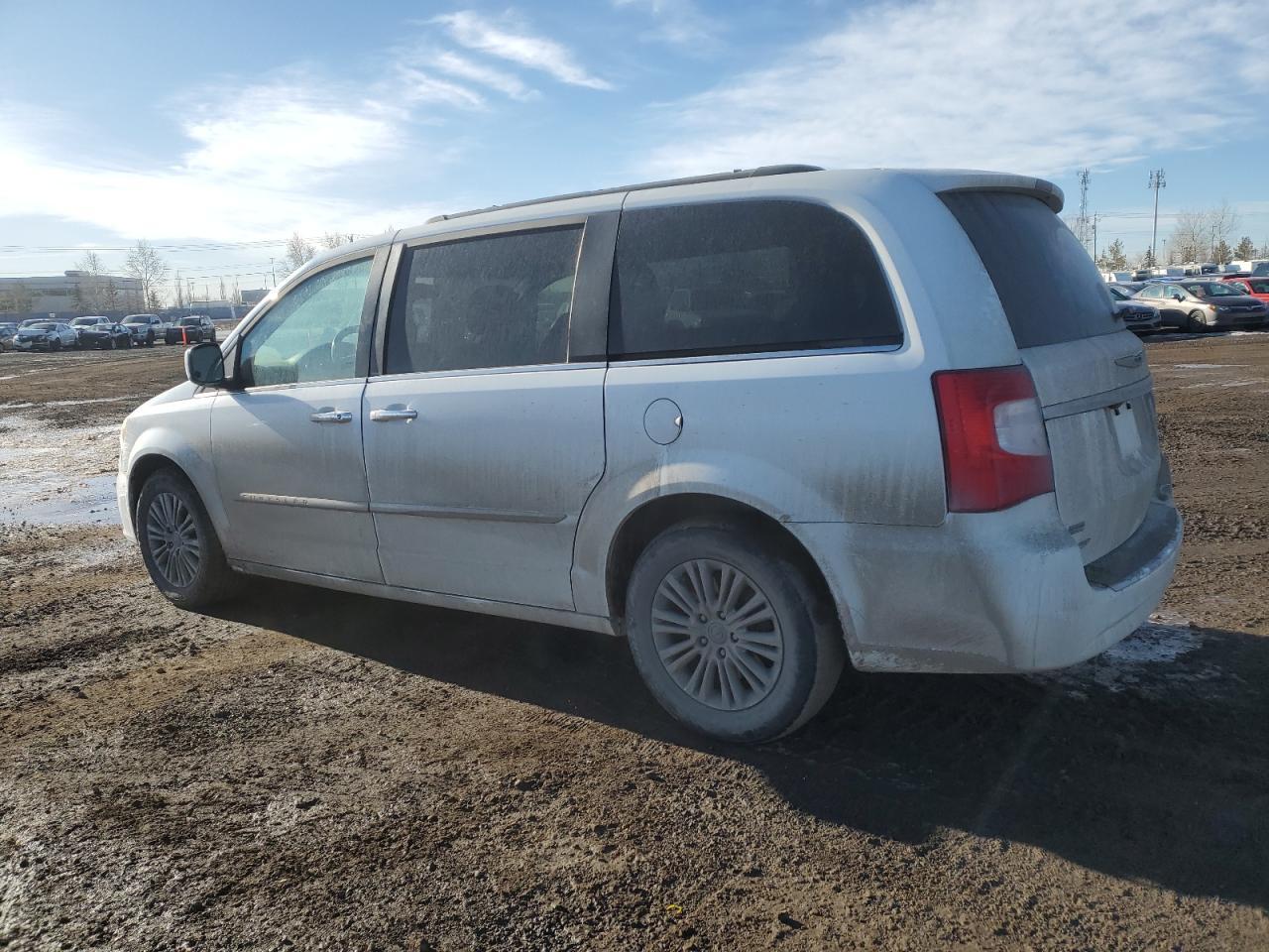 2014 CHRYSLER TOWN & COU - Фото 2