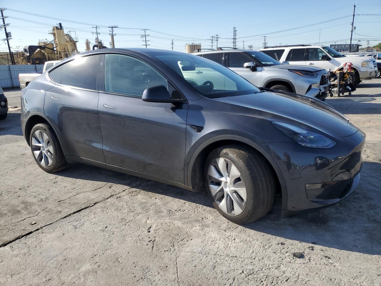 2024 TESLA MODEL Y - Фото 4