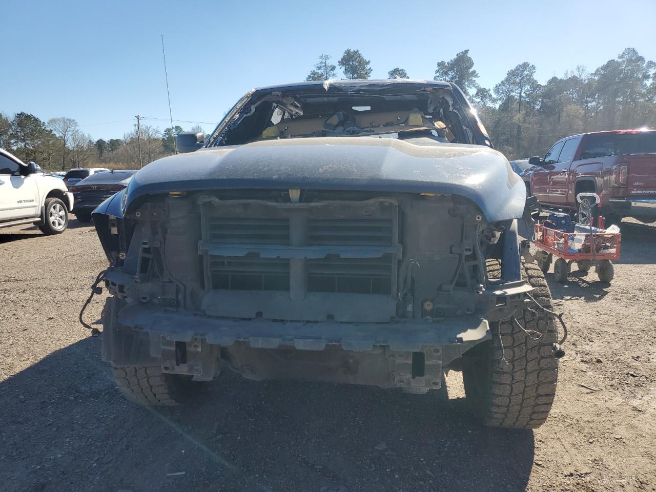 2017 RAM 1500 SLT - Image 5