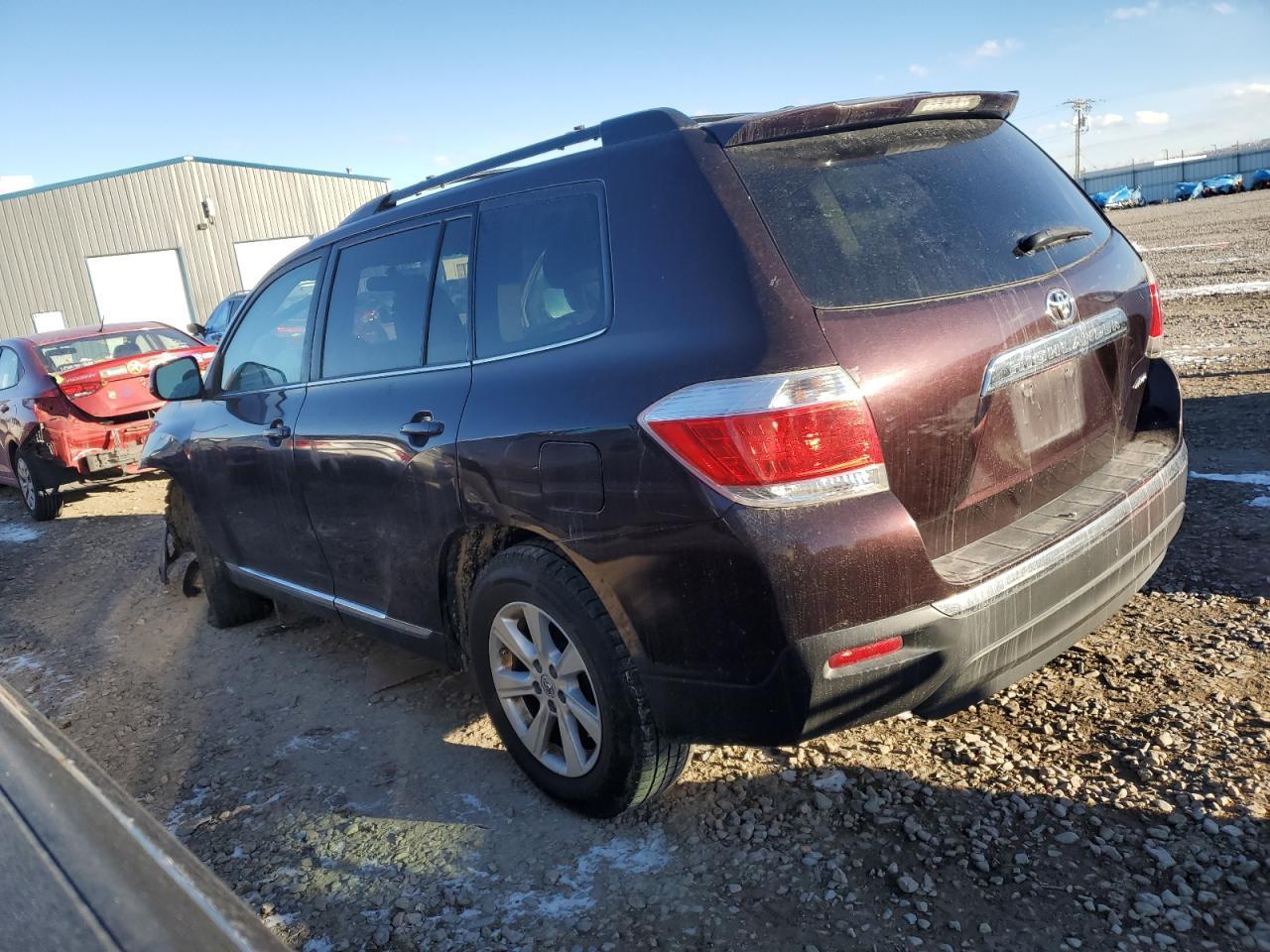 2011 TOYOTA HIGHLANDER - Image 2