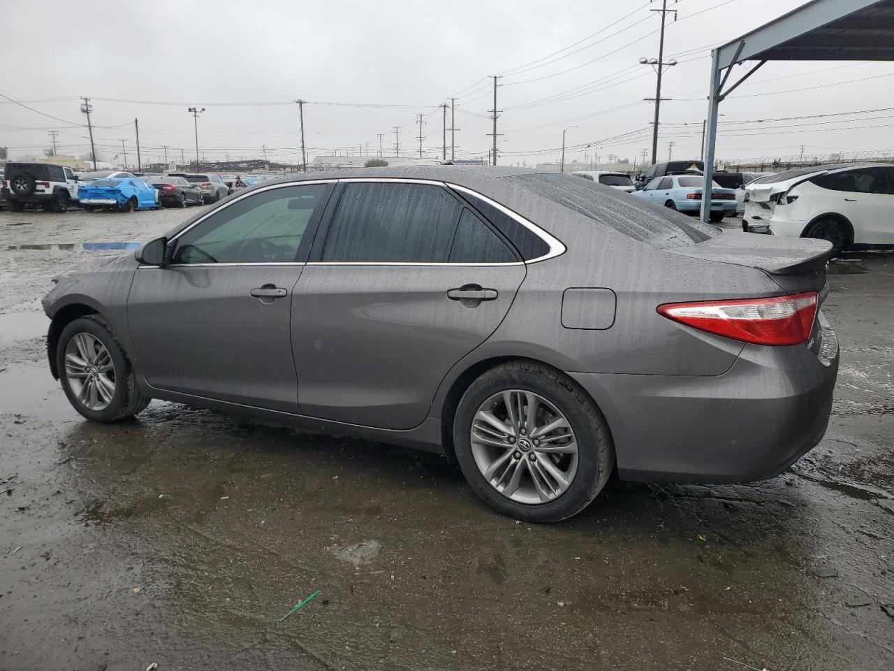 2016 TOYOTA CAMRY LE - Фото 2