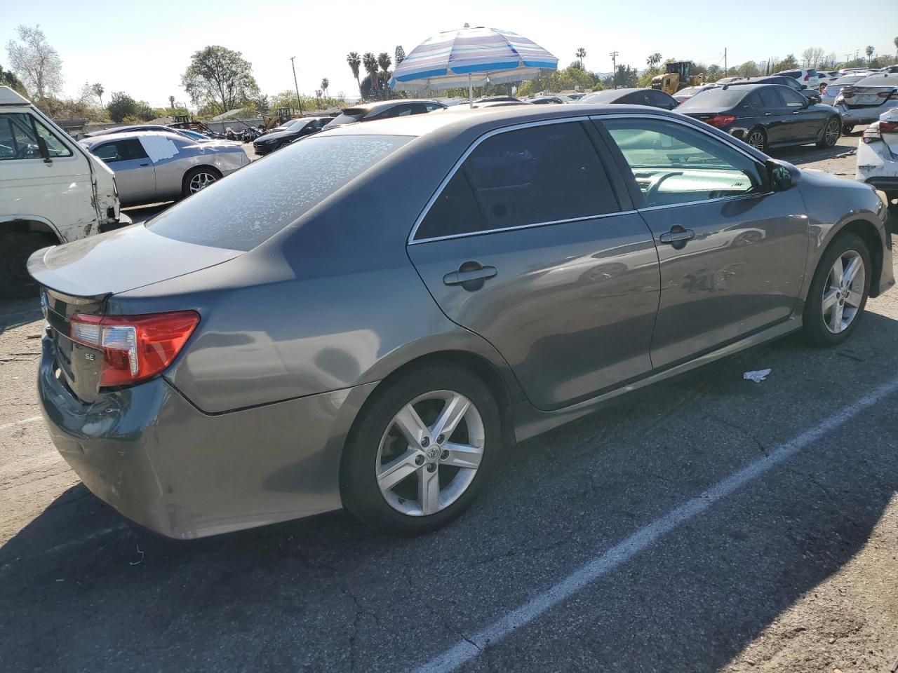 2014 TOYOTA CAMRY L - Image 3