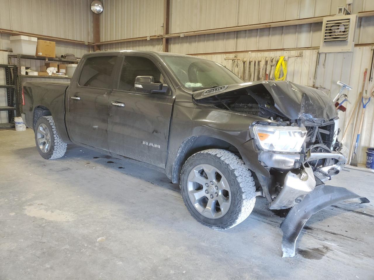 2019 RAM 1500 BIG H - Фото 4