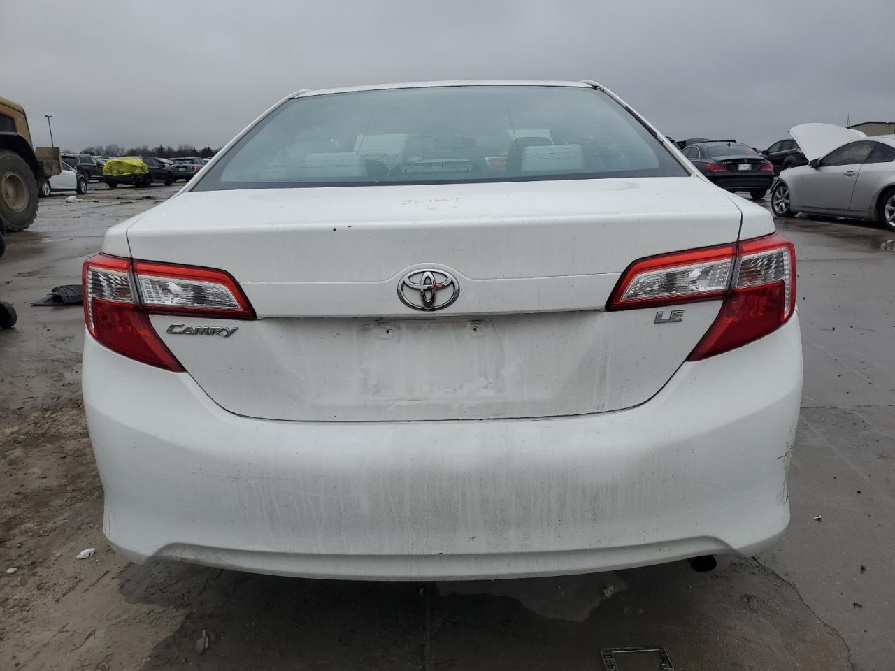 2014 TOYOTA CAMRY L - Фото 6