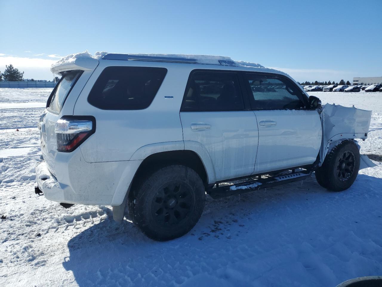 2018 TOYOTA 4RUNNER SR - Image 3