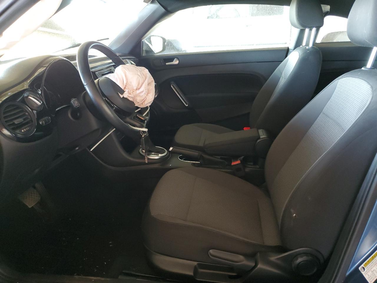 2019 VOLKSWAGEN BEETLE S - Image 7